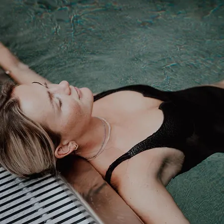 Panorama-im Bademantel Direkt In Alpentherme * バート・ホーフガシュタイン