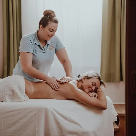 Panorama-im Bademantel Direkt In Alpentherme アパート バート・ホーフガシュタイン