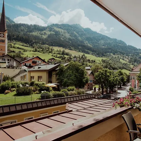 Panorama-im Bademantel Direkt In Alpentherme *