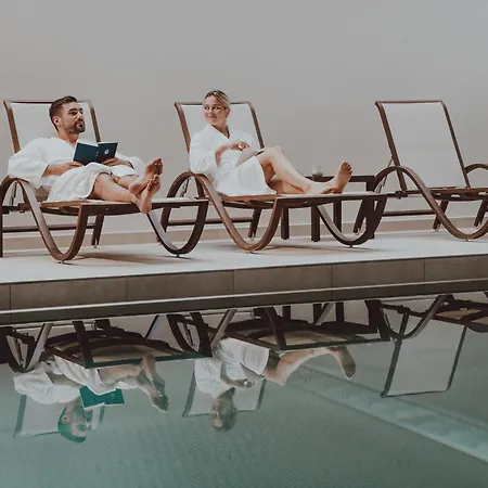 Panorama-im Bademantel Direkt In Alpentherme バート・ホーフガシュタイン