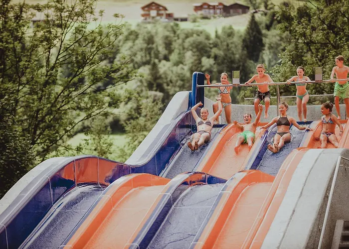 Panorama-im Bademantel Direkt In Alpentherme アパート *